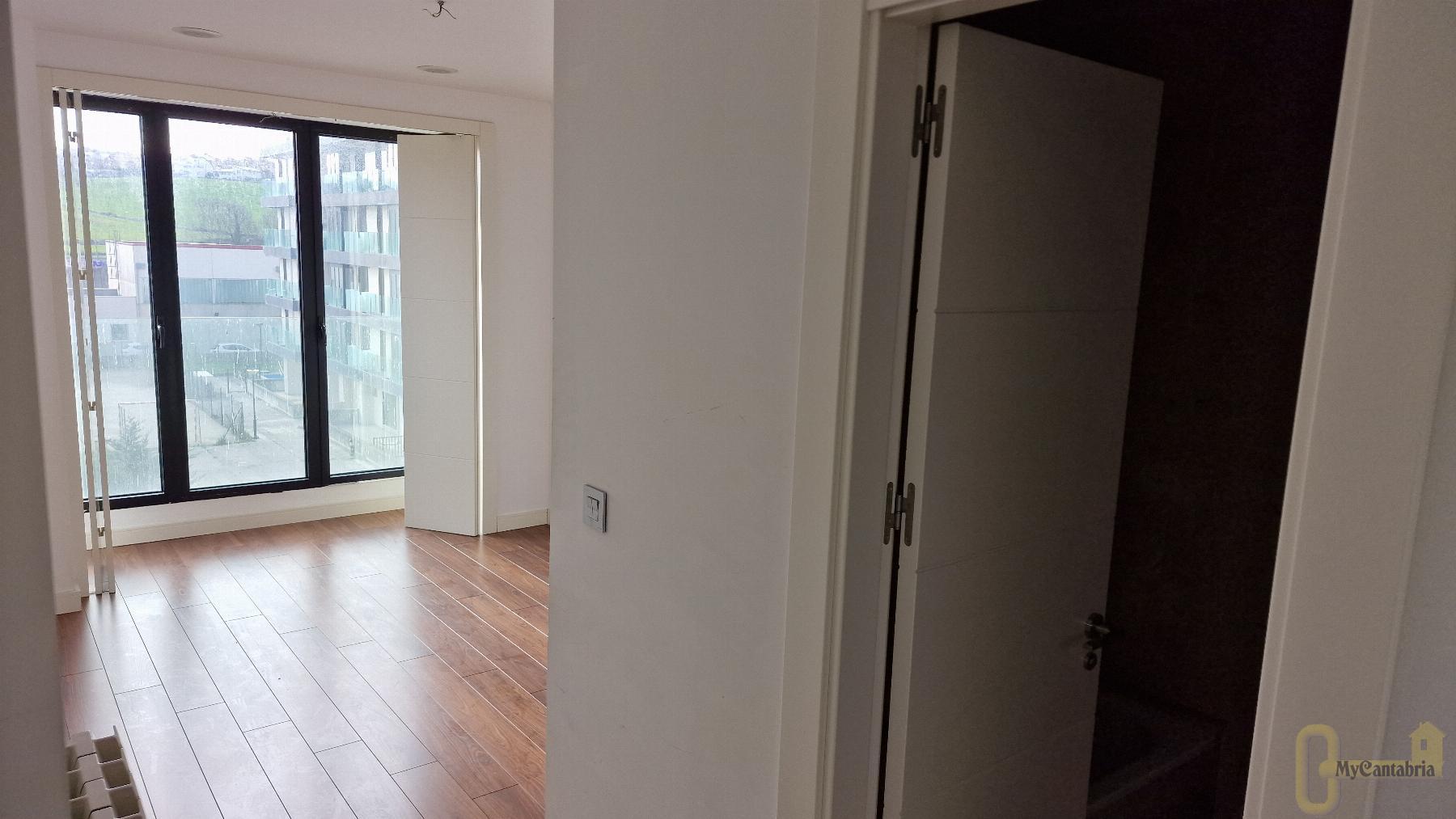 Venta de piso en Santa Cruz de Bezana