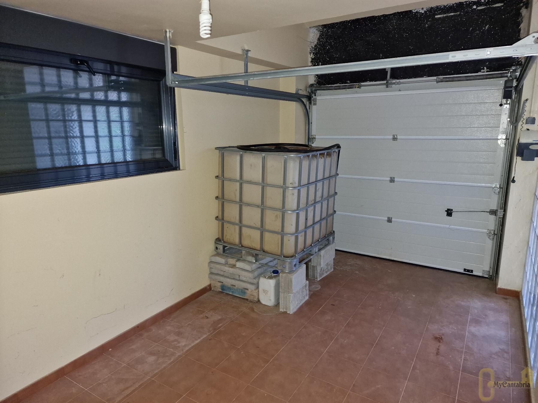 For sale of house in Piélagos