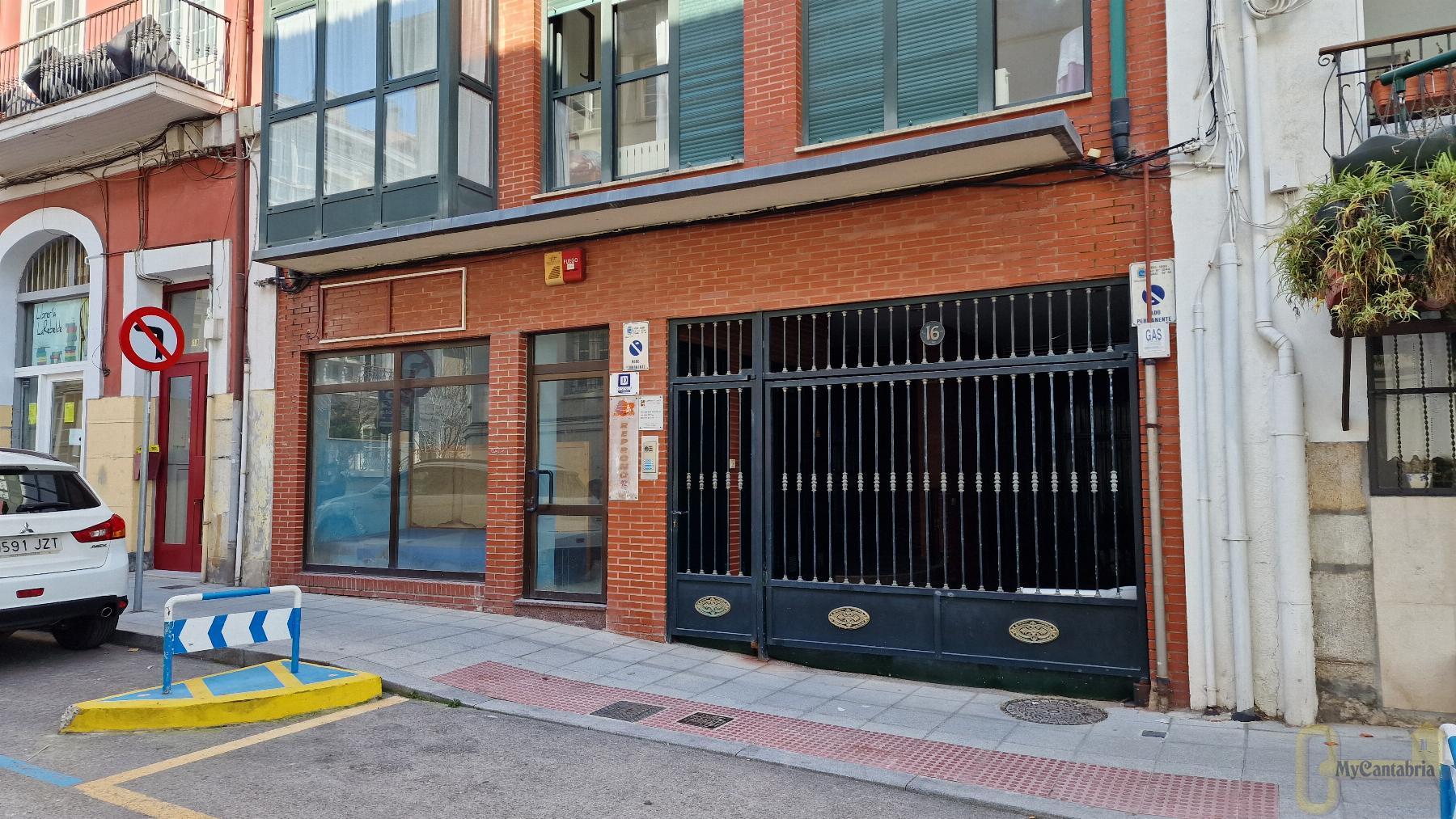For sale of office in Santander
