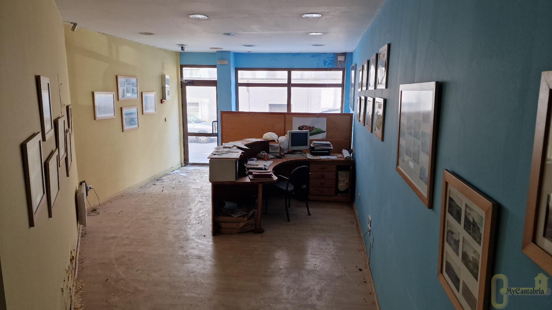 For sale of office in Santander