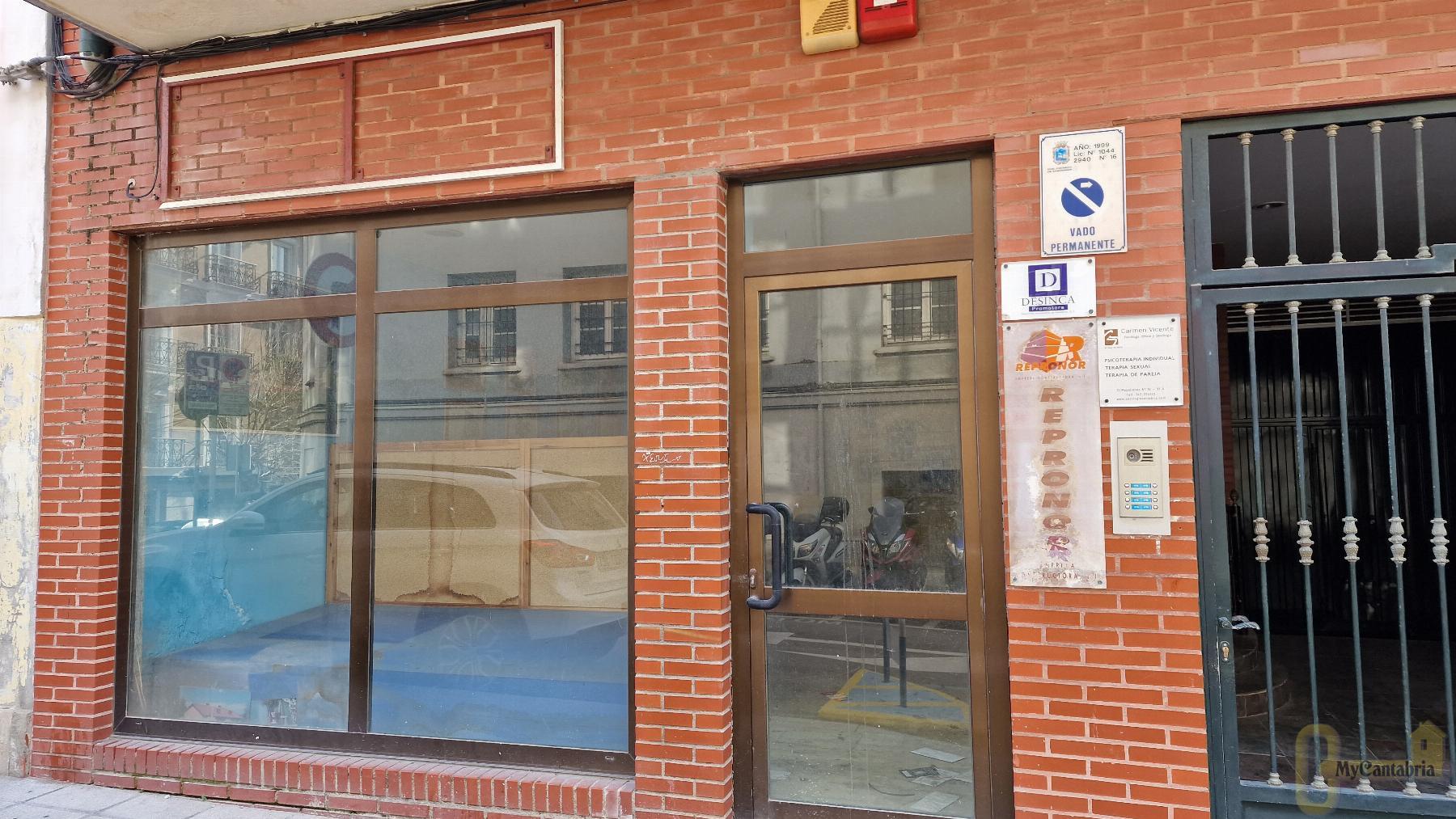For sale of office in Santander