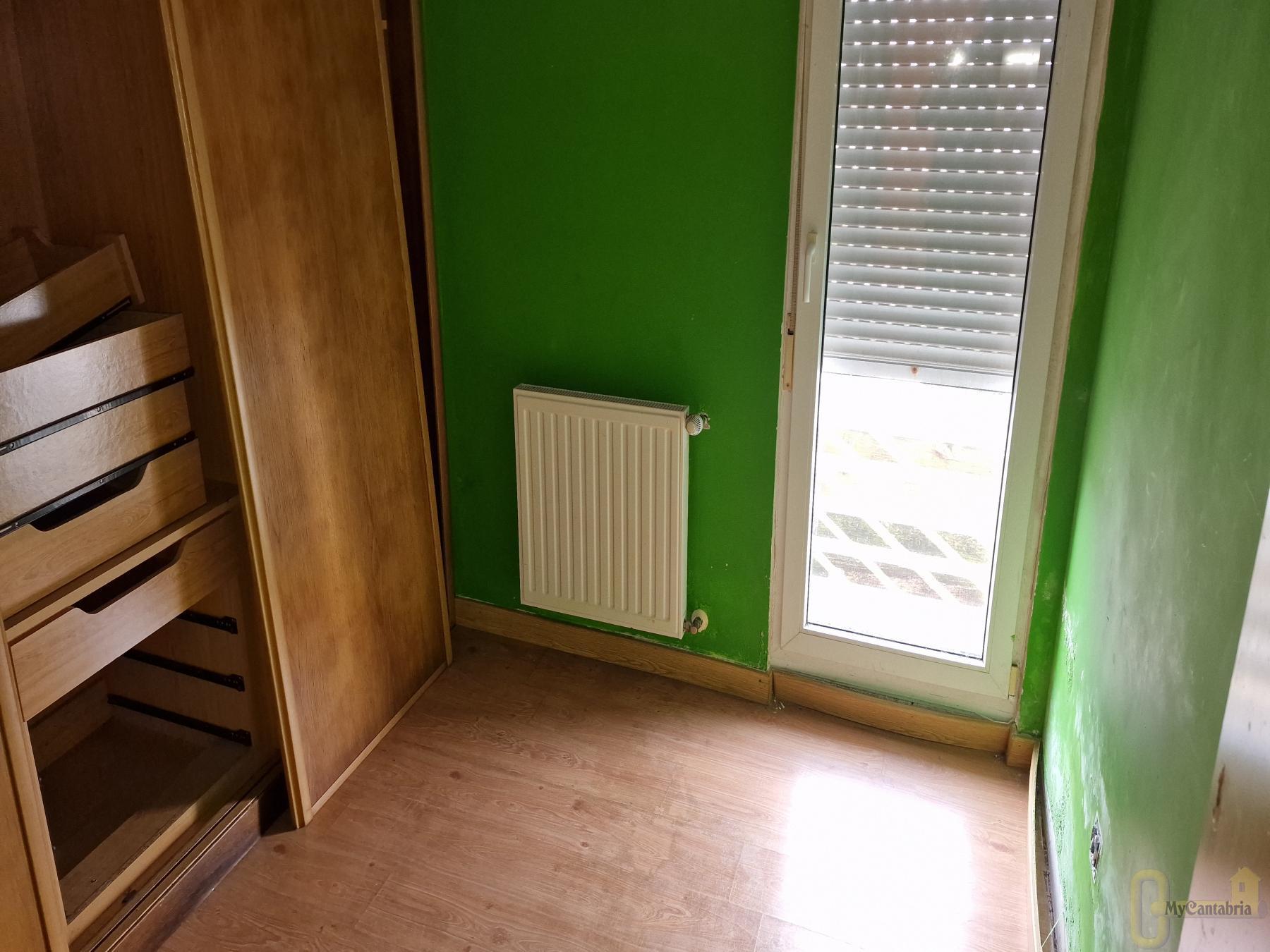 Venta de piso en Santa Cruz de Bezana
