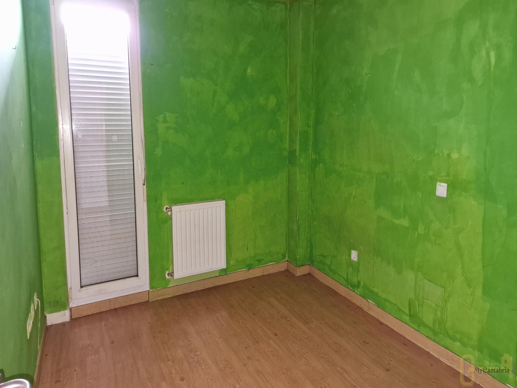 Venta de piso en Santa Cruz de Bezana