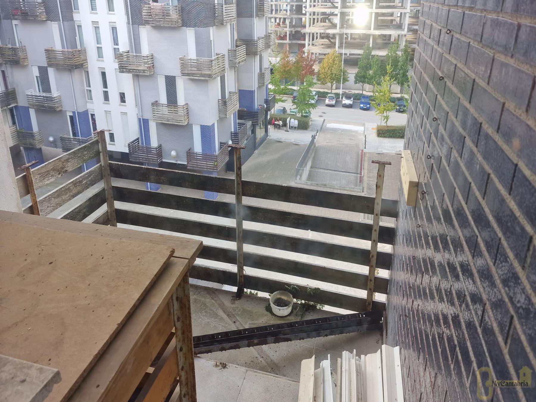 Venta de piso en Santa Cruz de Bezana