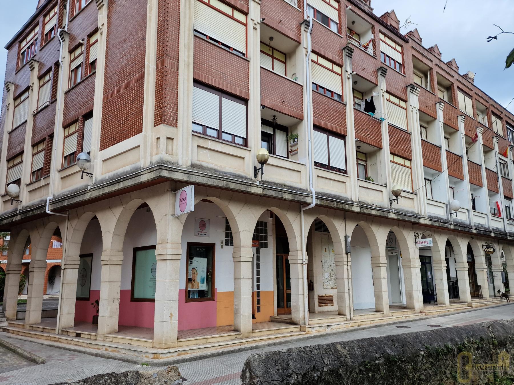 For rent of commercial in Santa María de Cayón