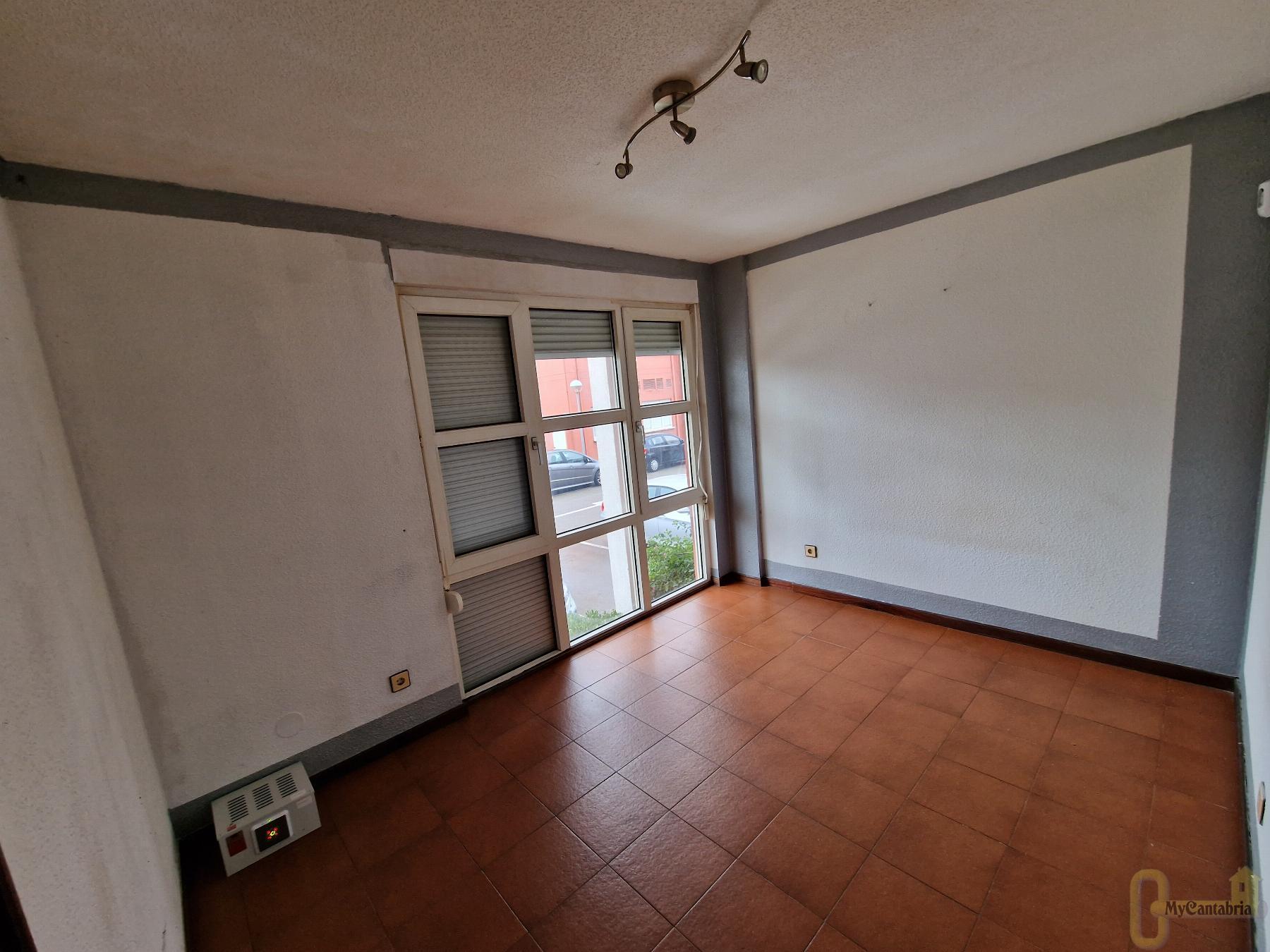 Venta de piso en Santa Cruz de Bezana