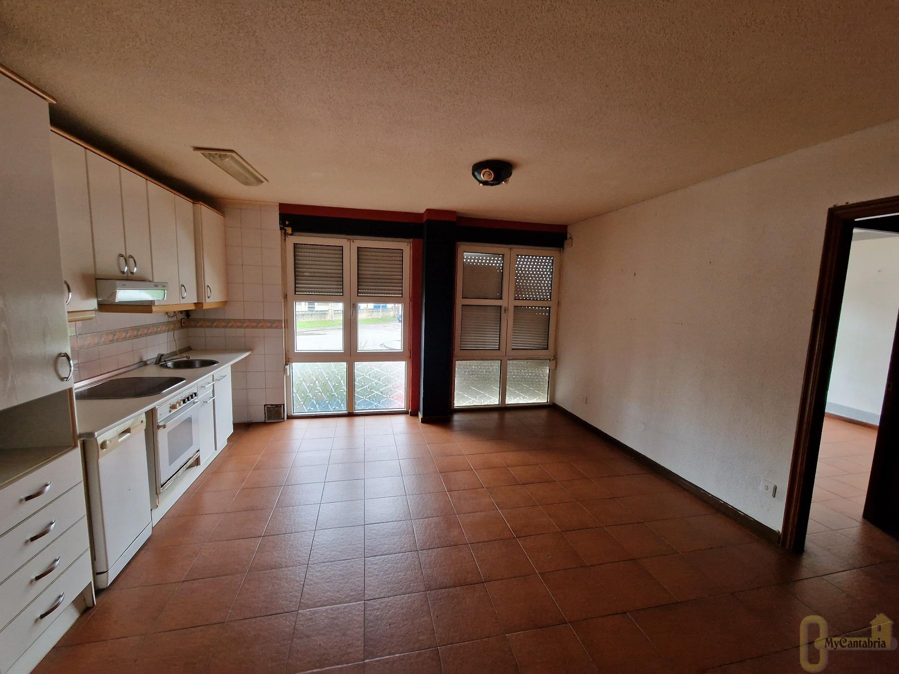 Venta de piso en Santa Cruz de Bezana