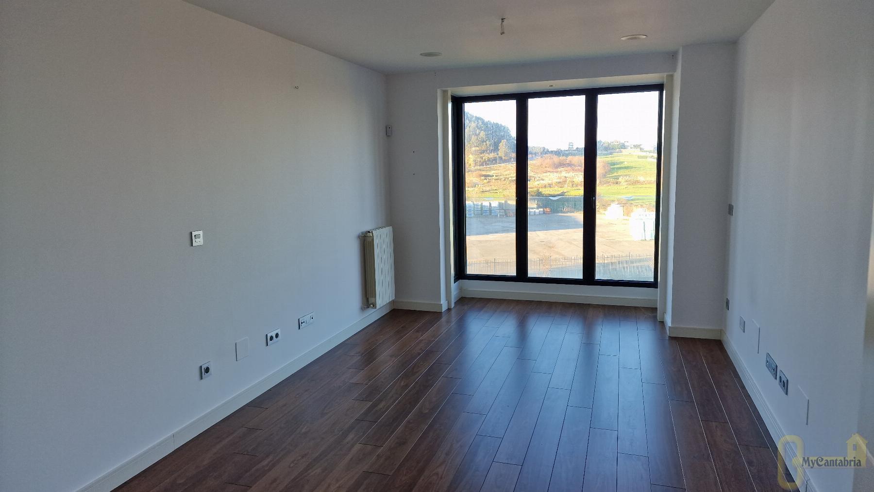 For sale of flat in Santa Cruz de Bezana