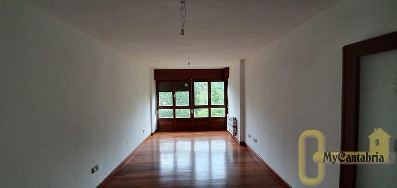 For sale of flat in Santa María de Cayón