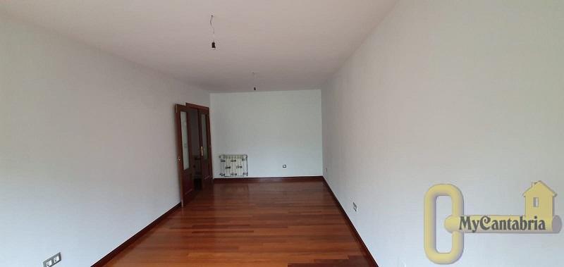 For sale of flat in Santa María de Cayón