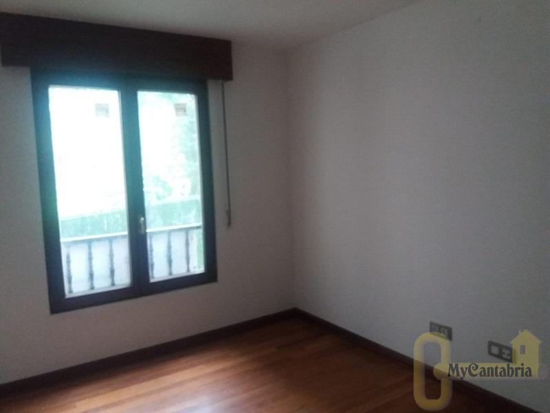 For sale of flat in Santa María de Cayón
