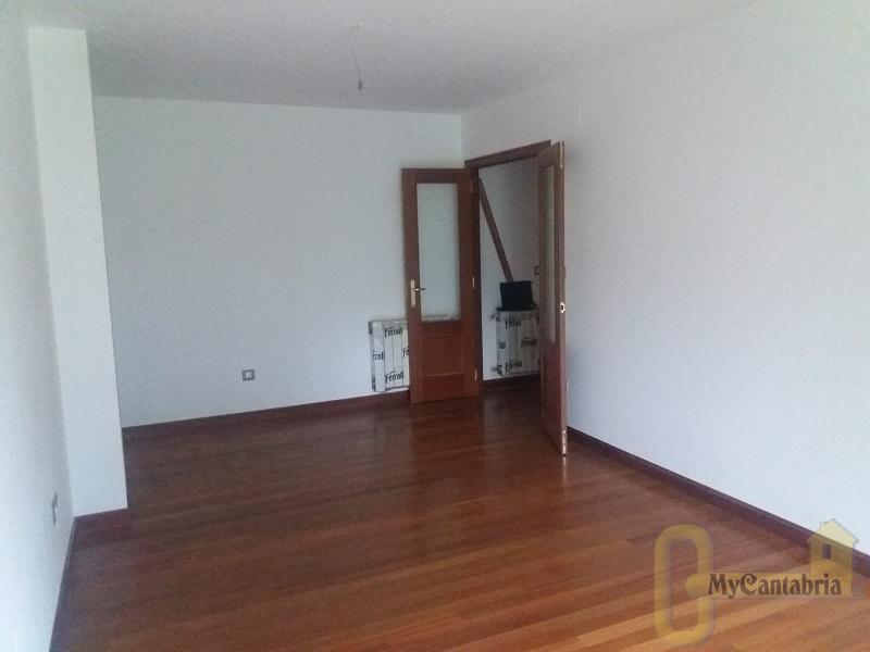 For sale of flat in Santa María de Cayón