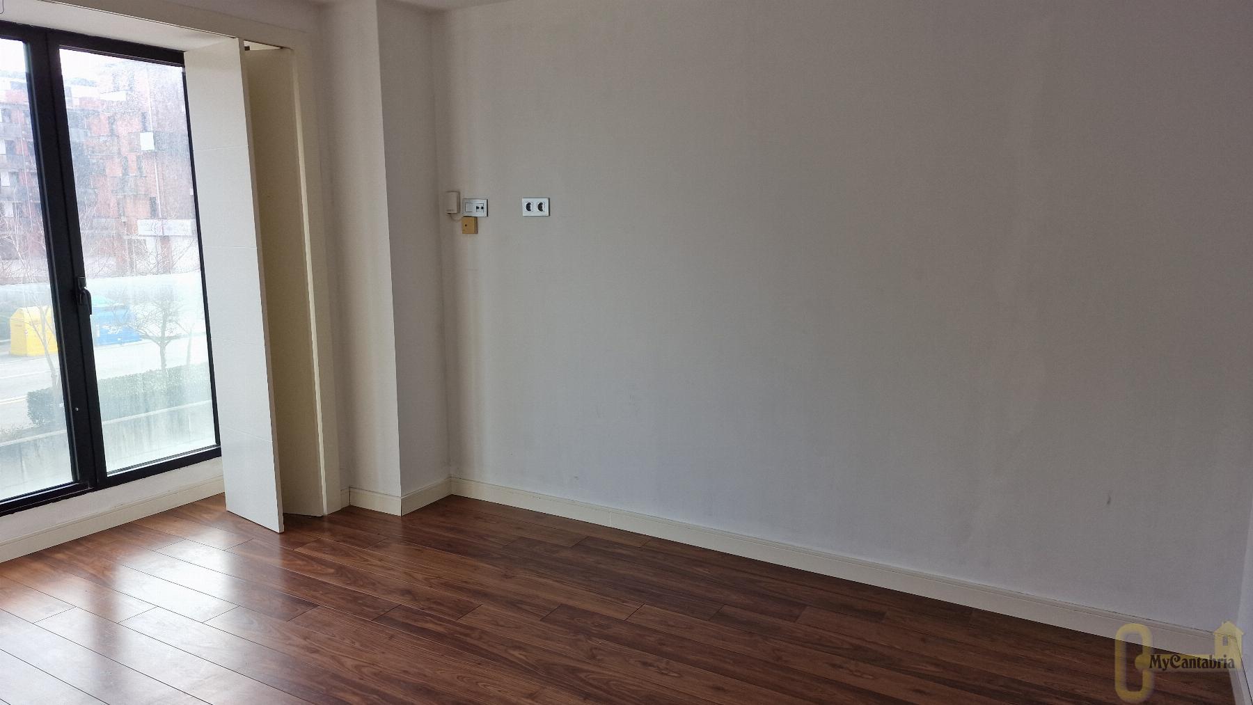 For sale of flat in Santa Cruz de Bezana
