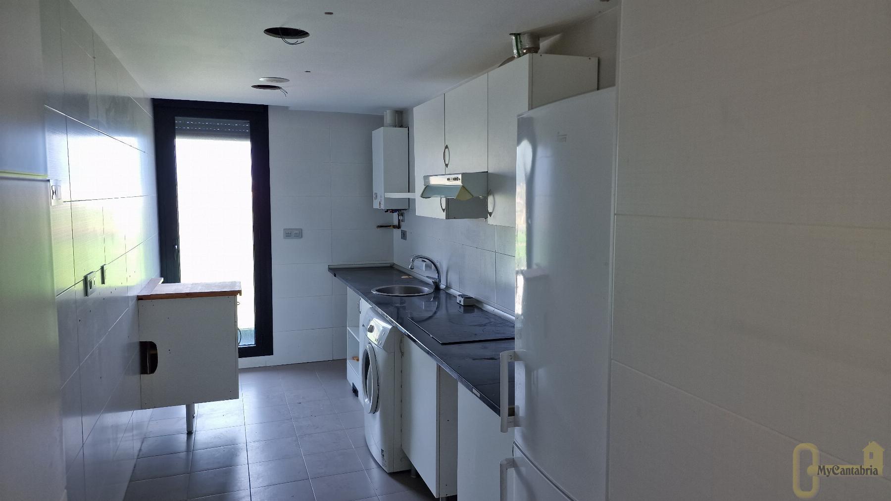 Venta de piso en Santa Cruz de Bezana