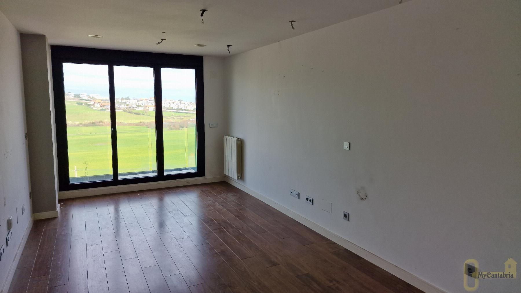 Venta de piso en Santa Cruz de Bezana