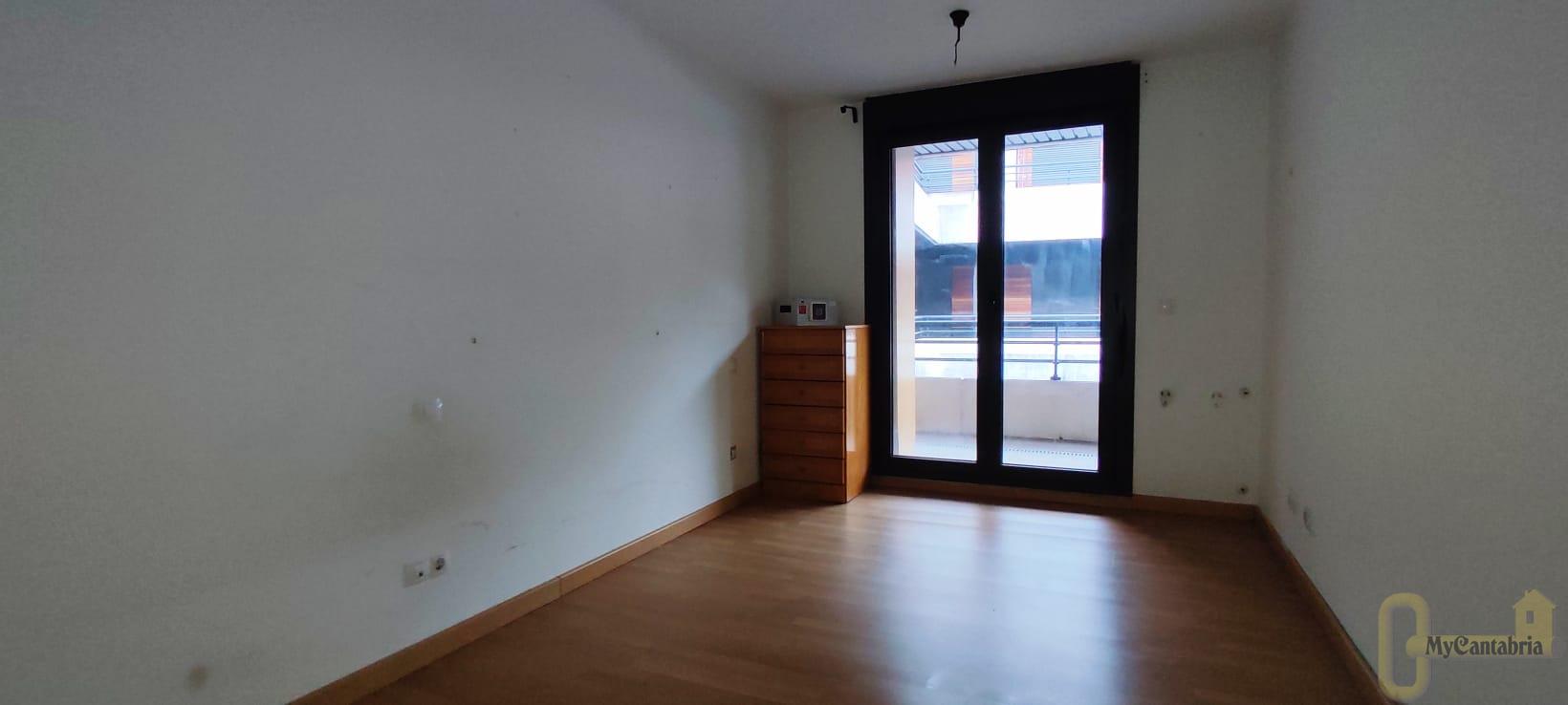 For sale of flat in Ramales de la Victoria