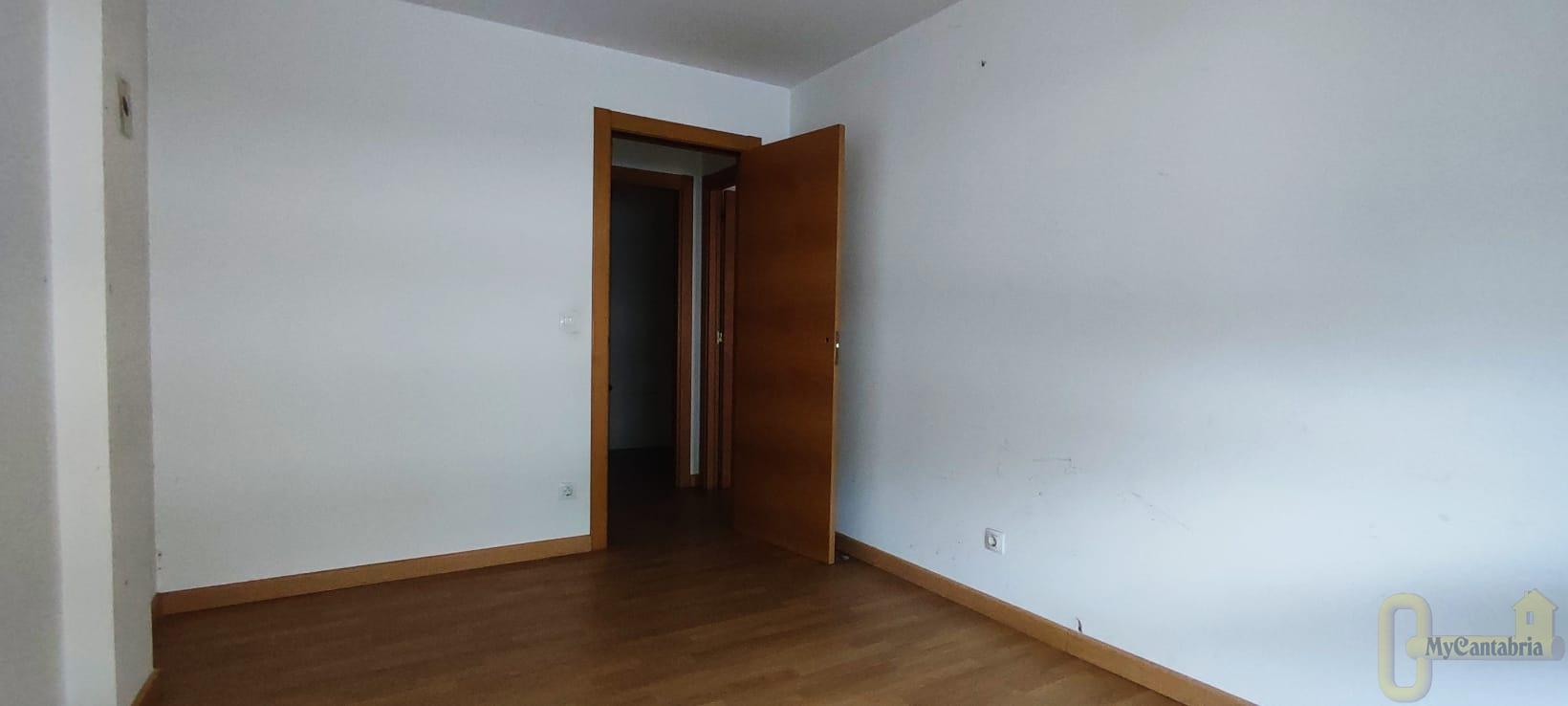 For sale of flat in Ramales de la Victoria