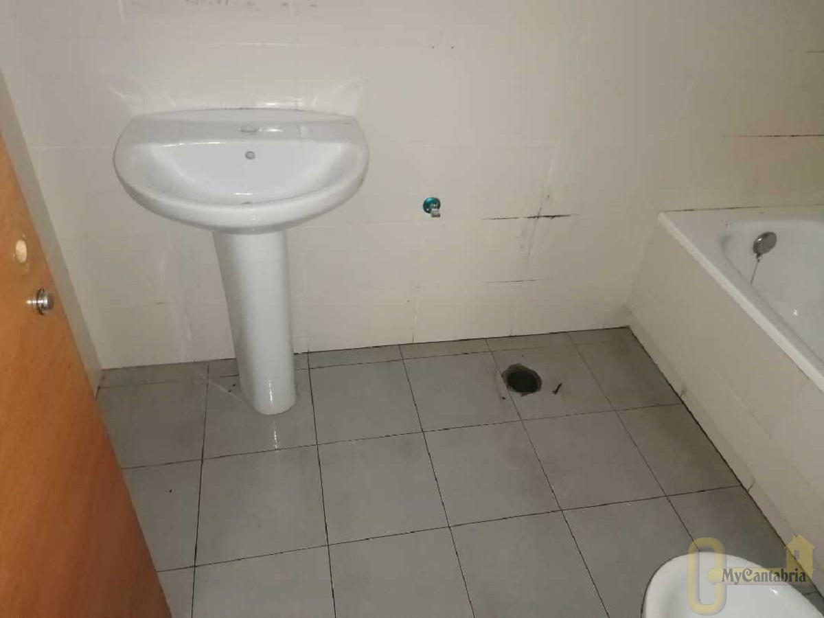 For sale of flat in Ramales de la Victoria