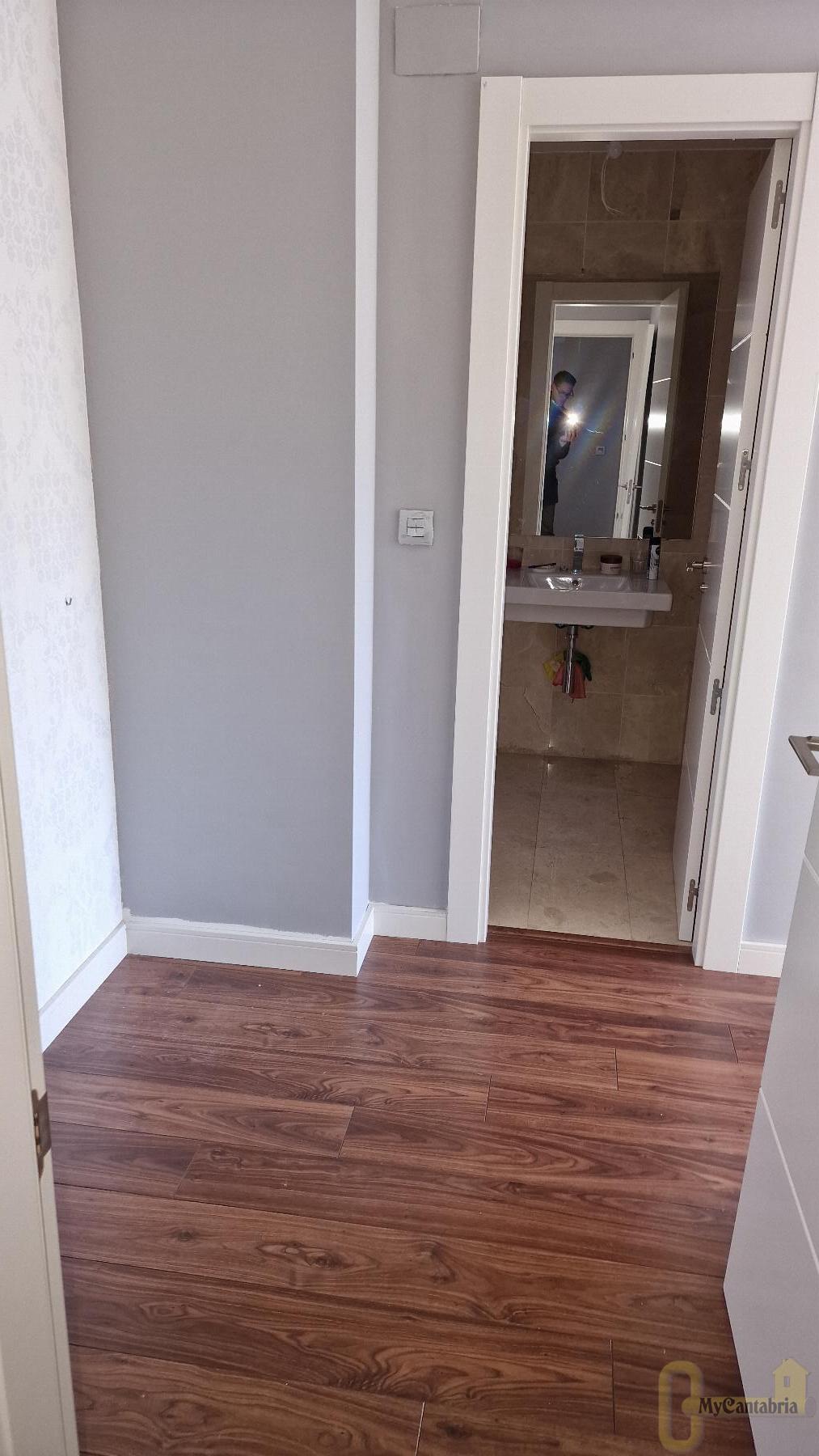 Venta de piso en Santa Cruz de Bezana