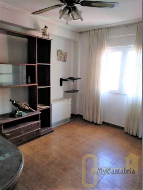 Venta de piso en Santa María de Cayón