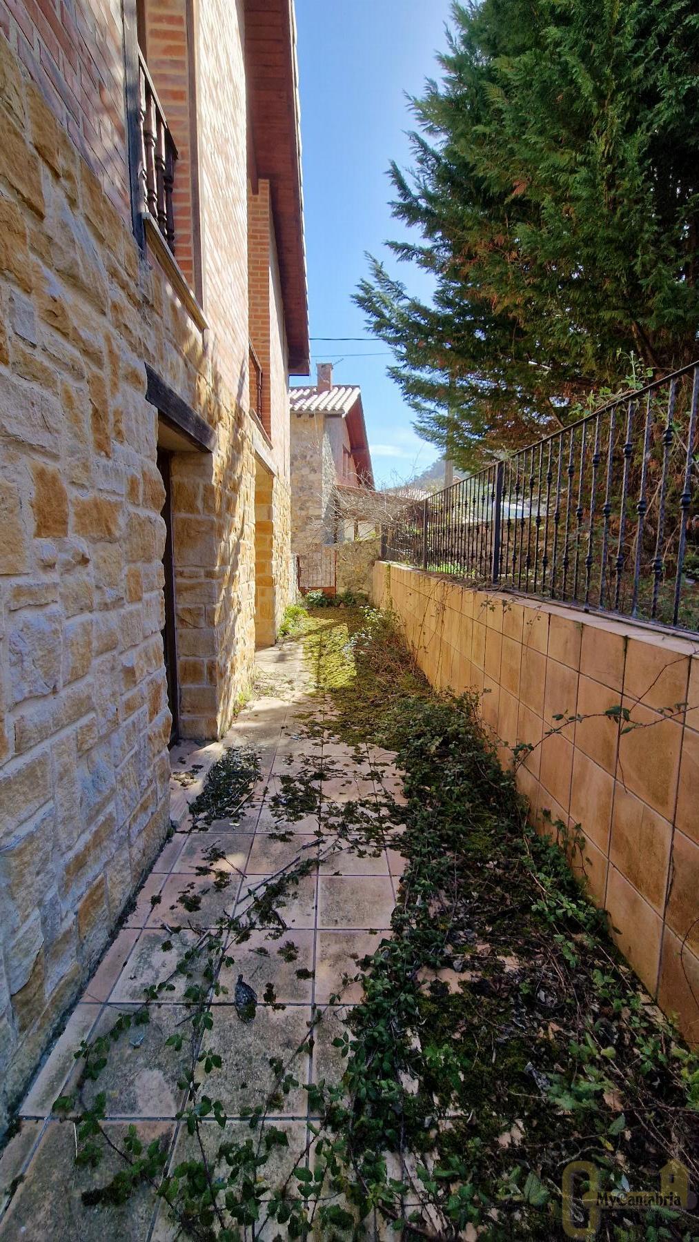 Venta de edificio en Val de San Vicente