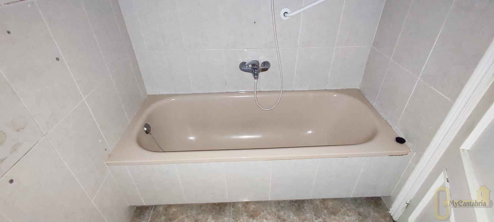 For sale of flat in Meruelo
