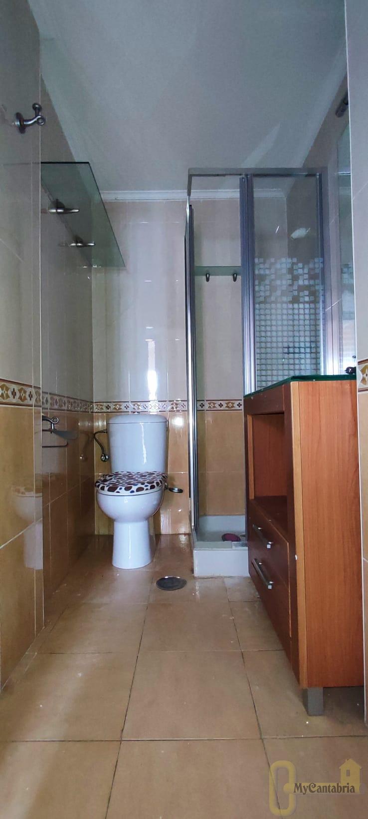 For sale of flat in Bárcena de Cicero