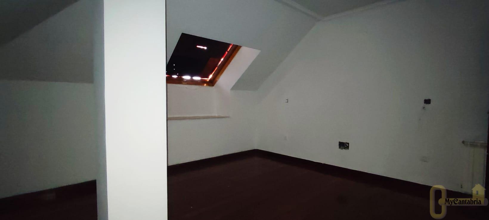 For sale of flat in Bárcena de Cicero