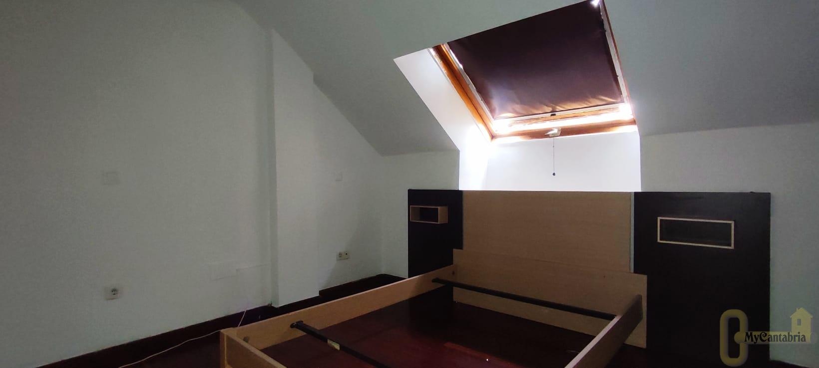 For sale of flat in Bárcena de Cicero
