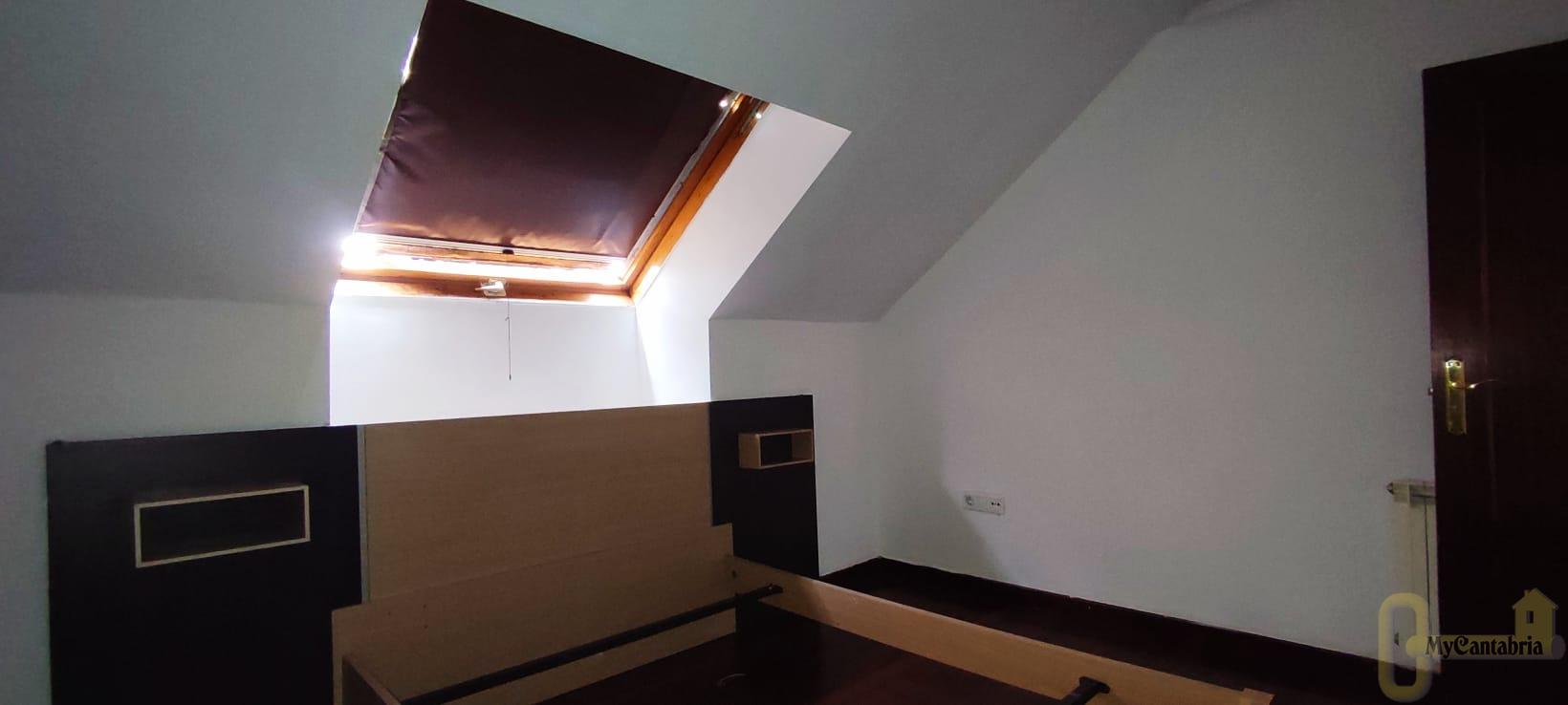 For sale of flat in Bárcena de Cicero
