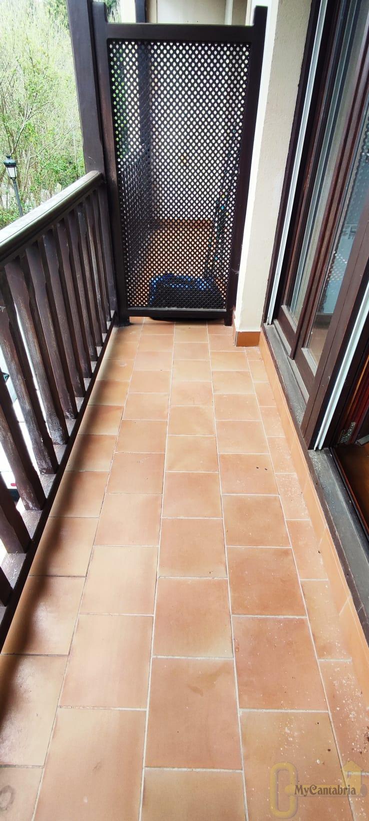 For sale of flat in Limpias