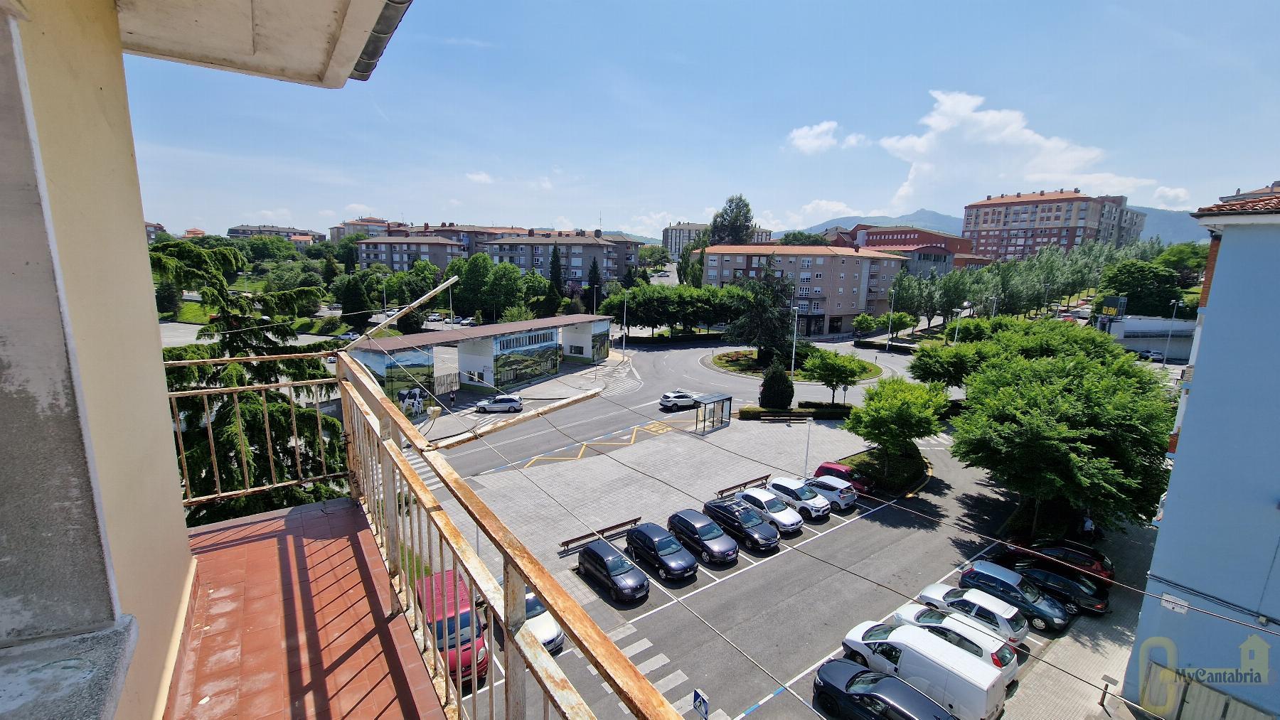 For sale of flat in Torrelavega