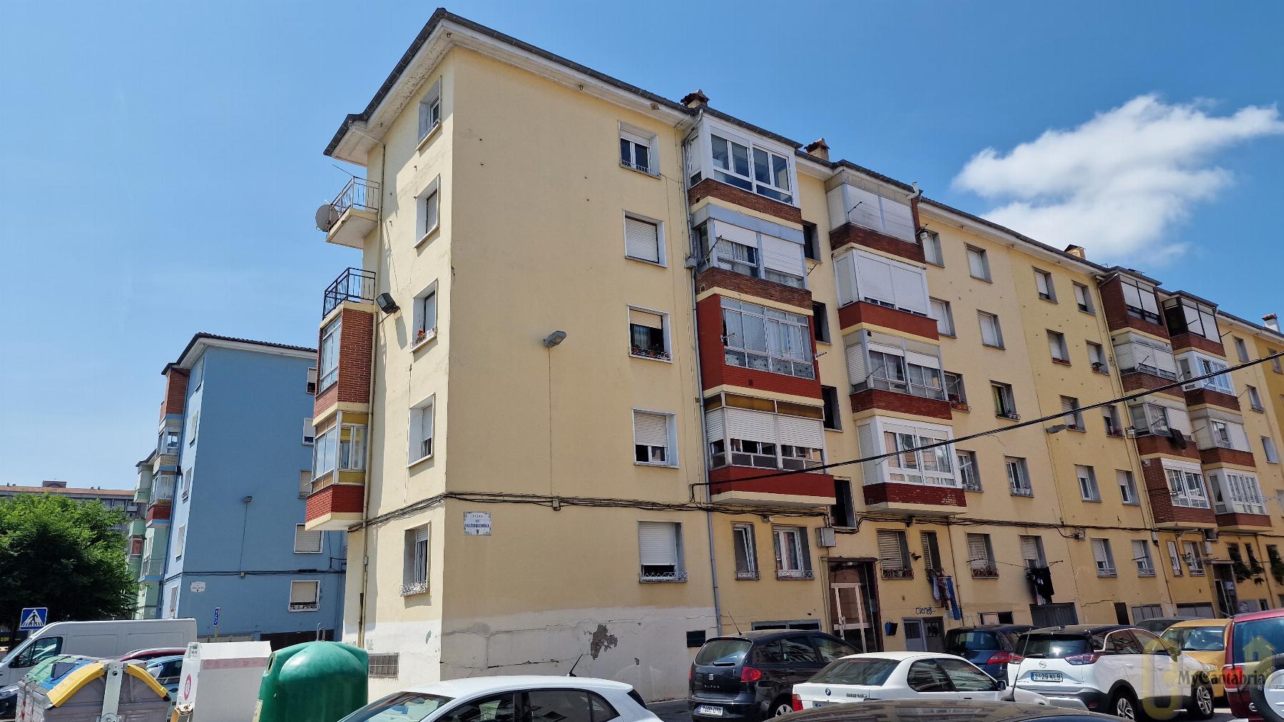 For sale of flat in Torrelavega