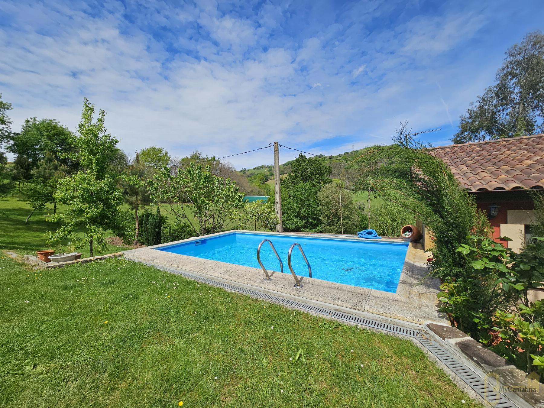 For sale of house in Villafufre