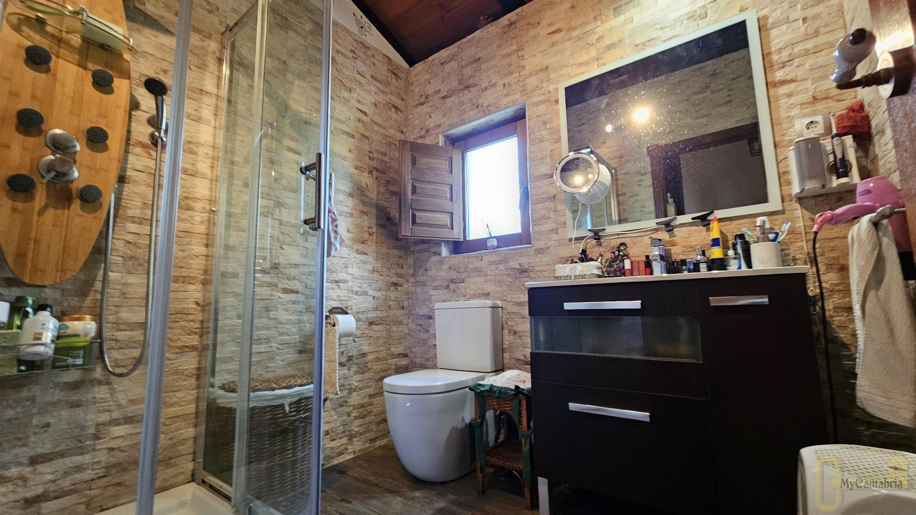 For sale of house in Villafufre