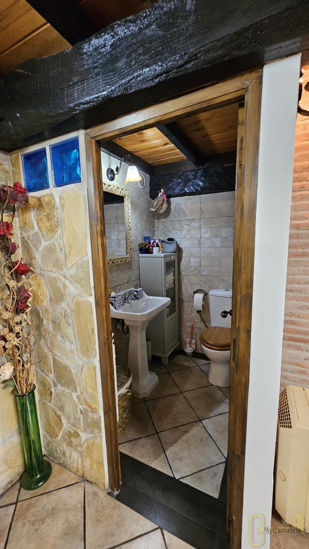 For sale of house in Villafufre