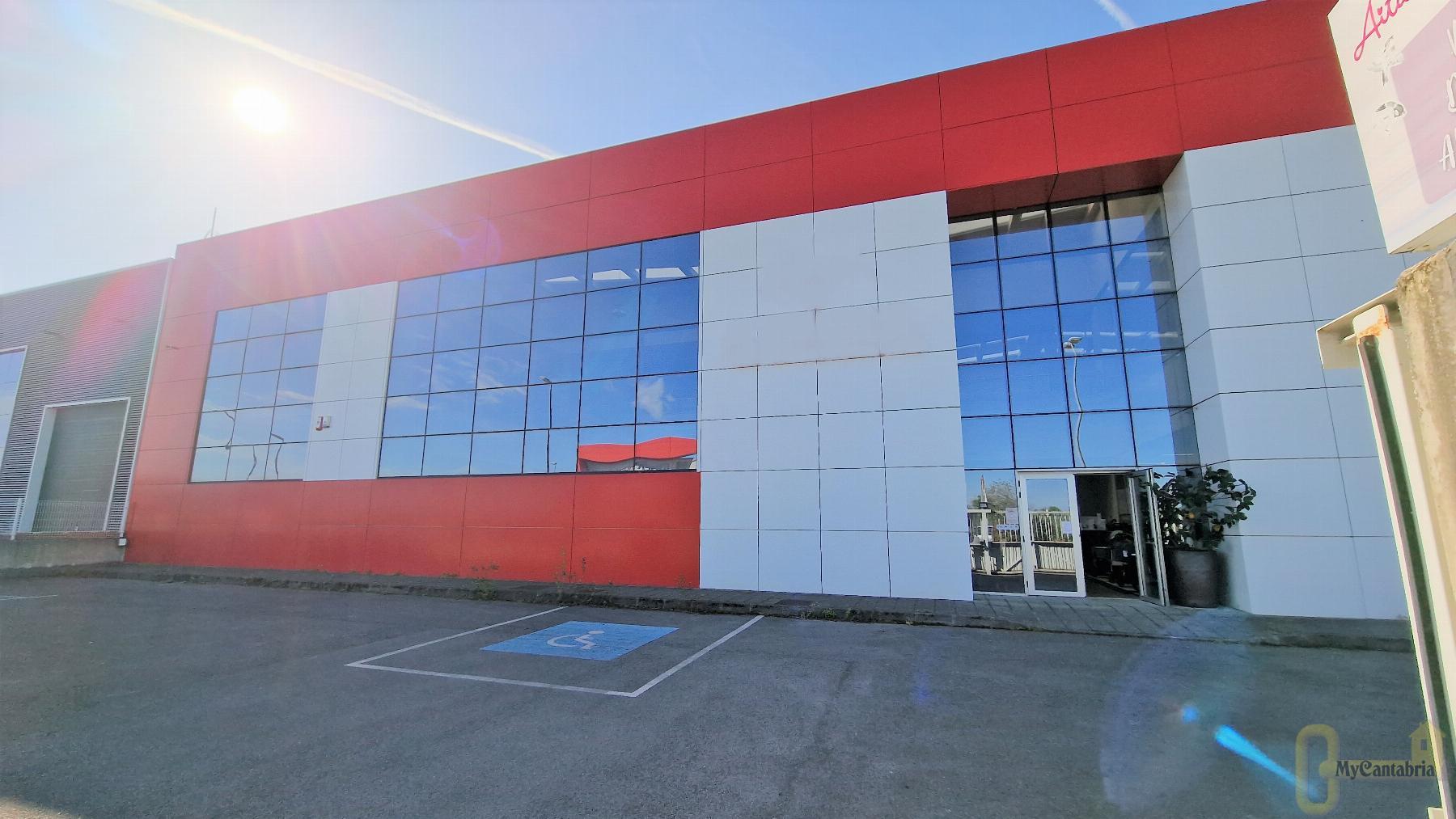 For rent of industrial plant/warehouse in Torrelavega