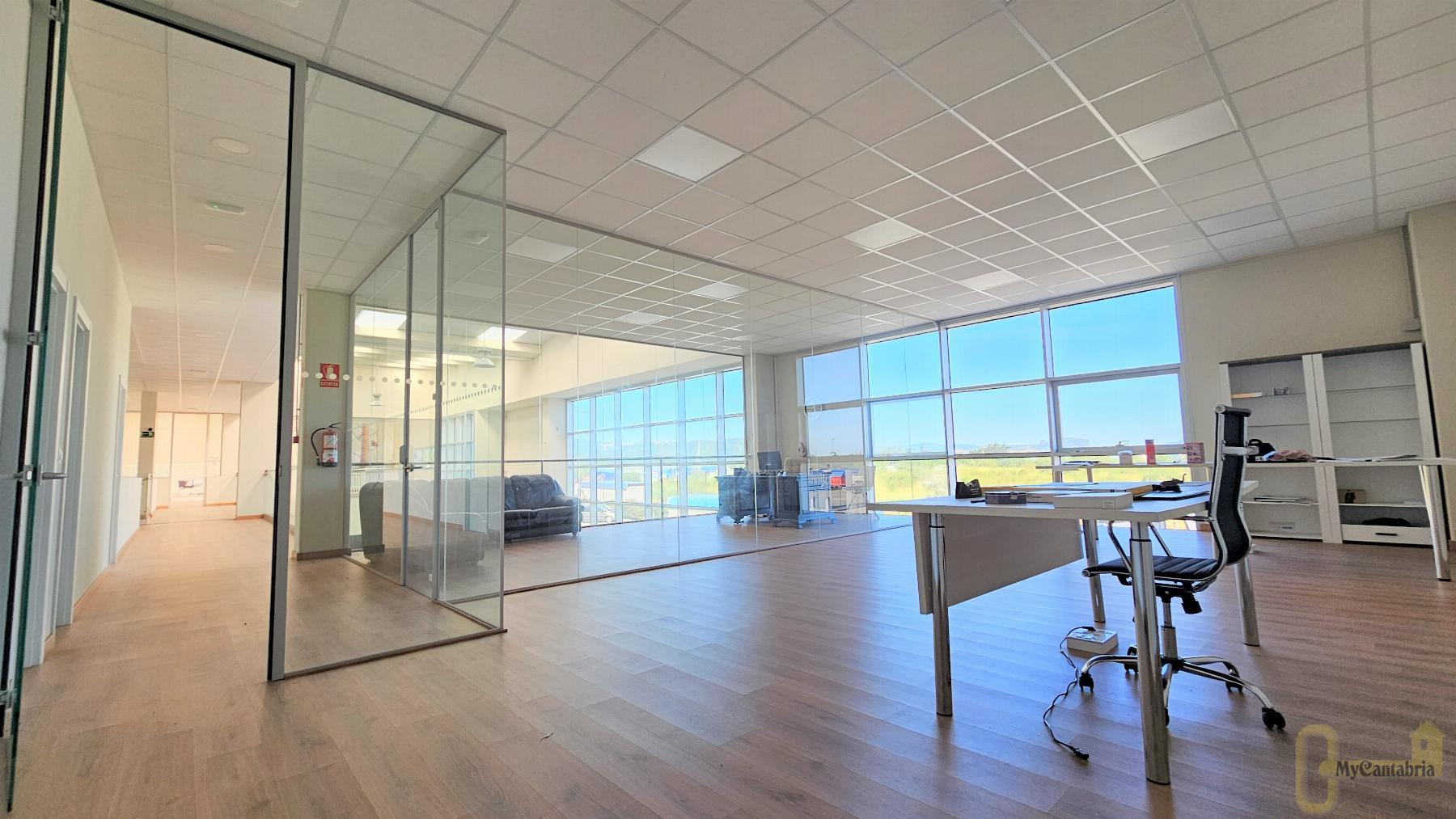 For rent of industrial plant/warehouse in Torrelavega