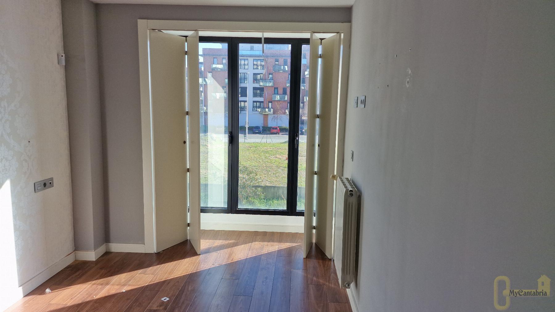 For sale of flat in Santa Cruz de Bezana