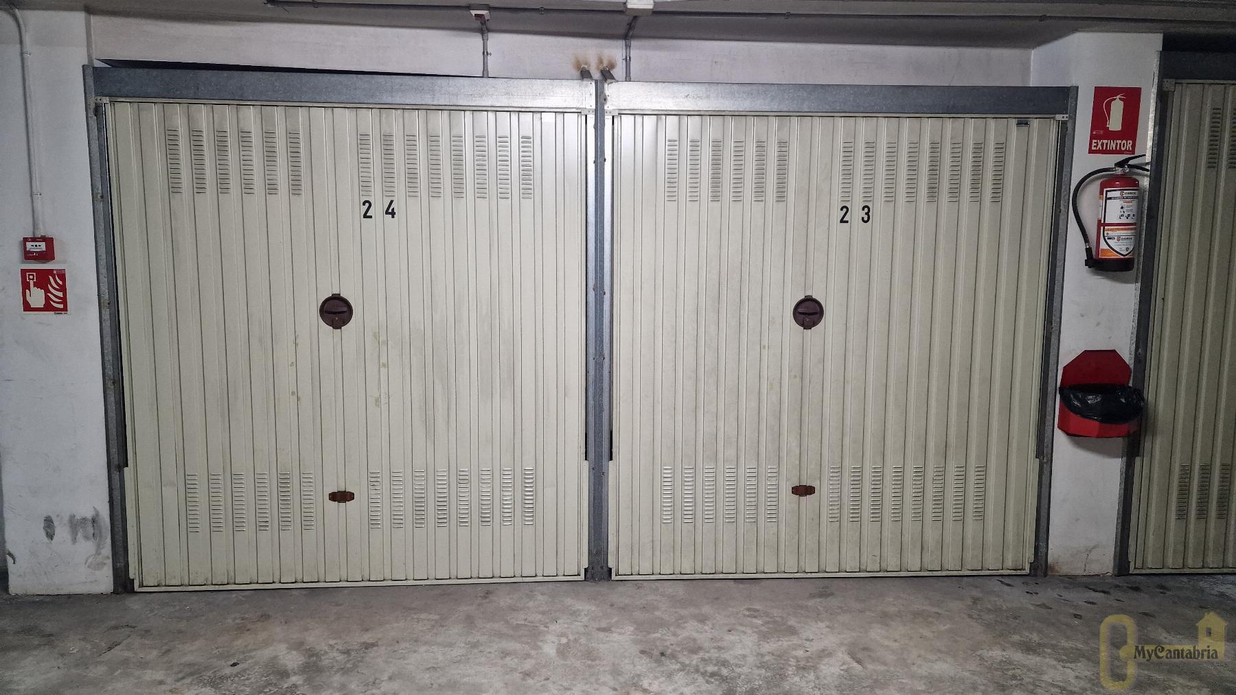 For rent of garage in Santa María de Cayón