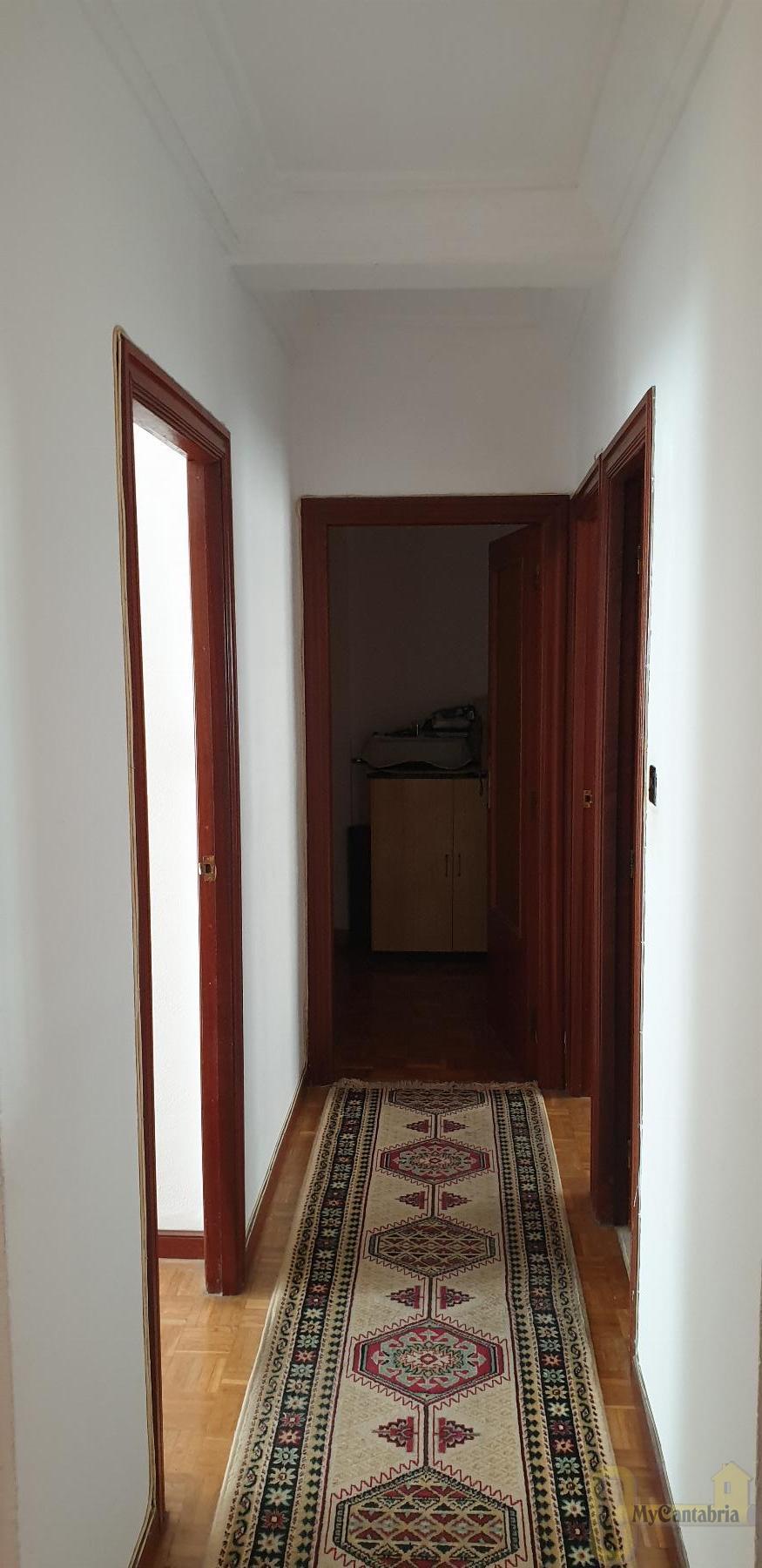 For sale of flat in Santander
