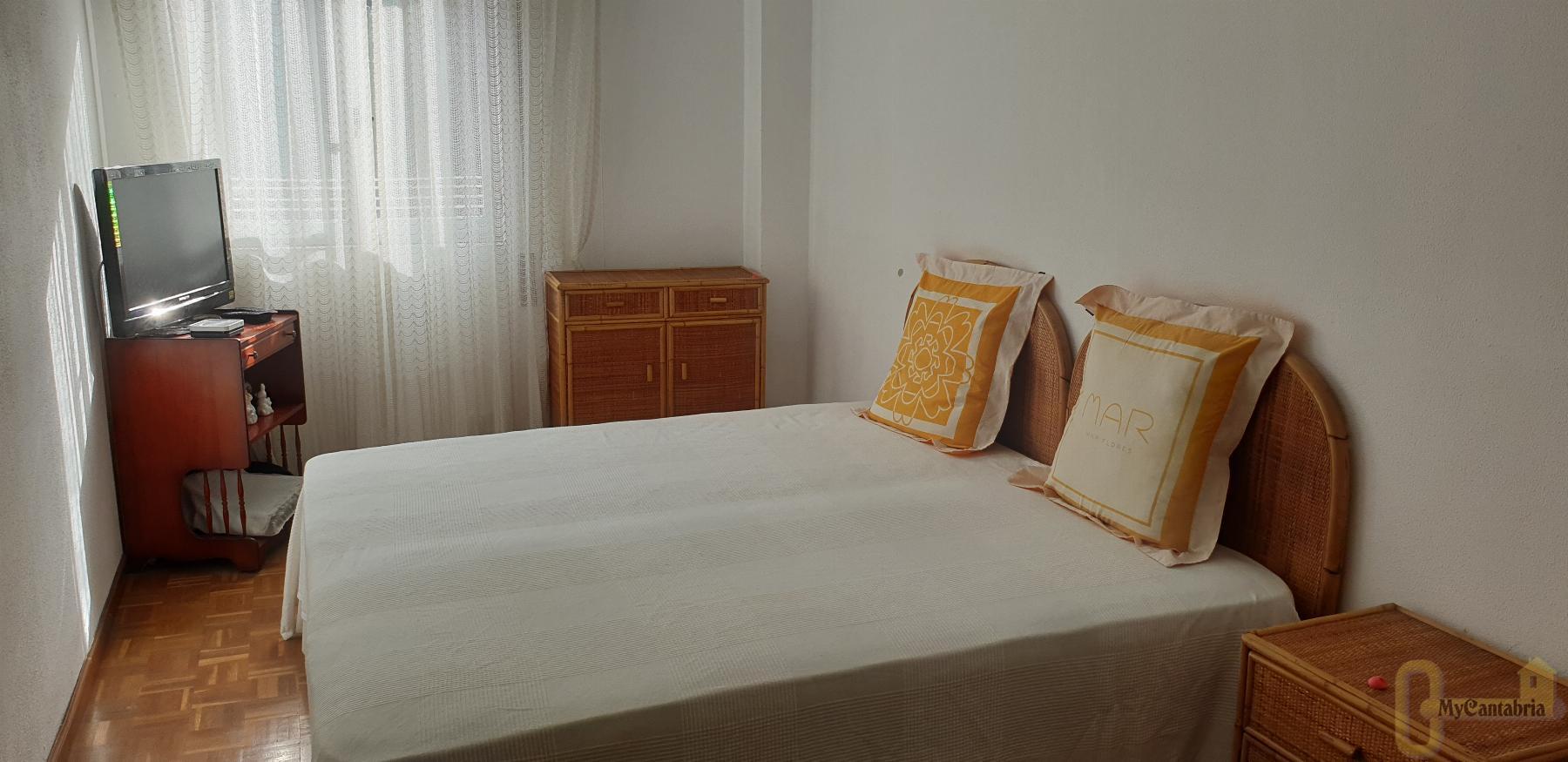 For sale of flat in Santander