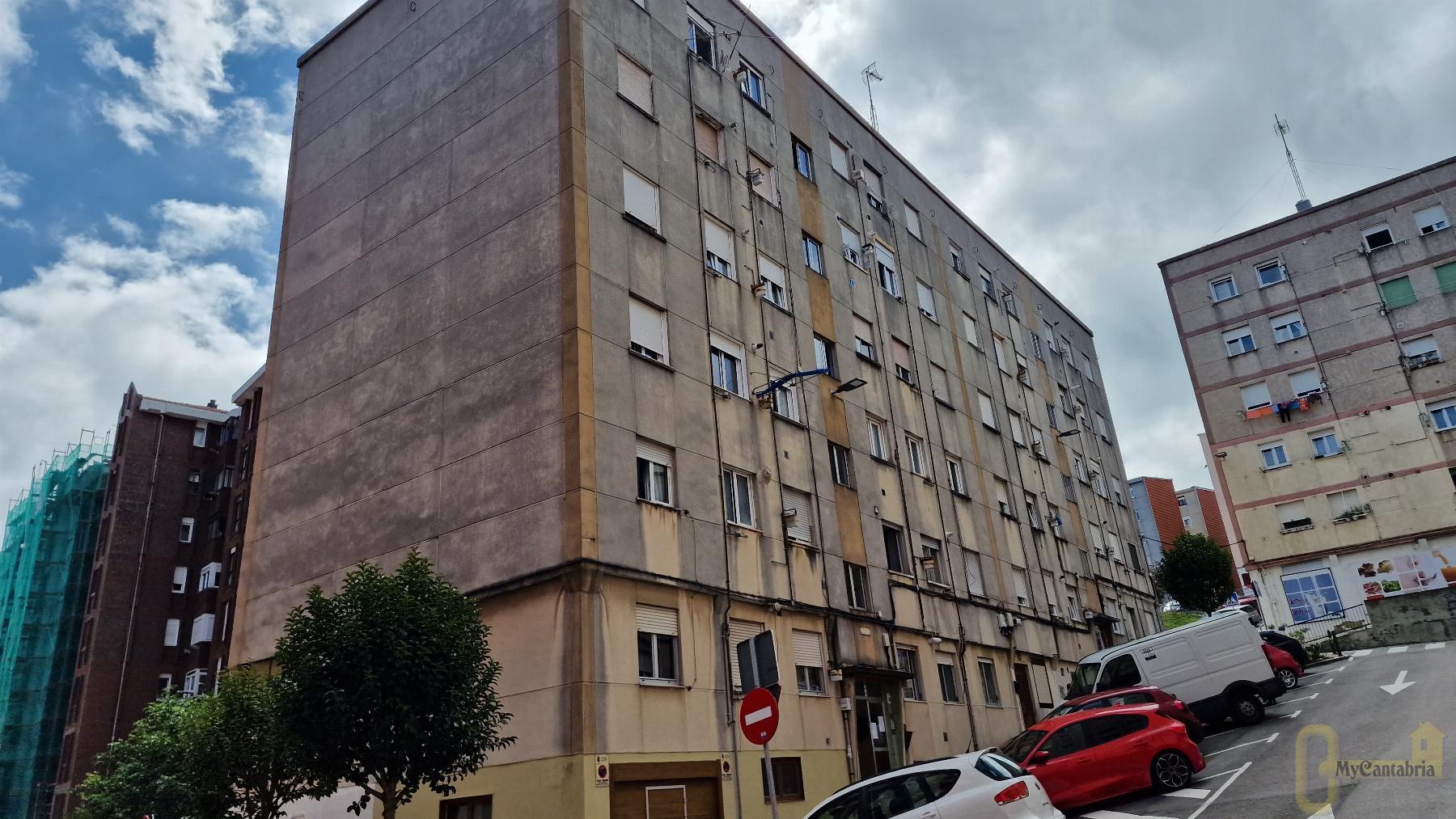 For sale of flat in Santander