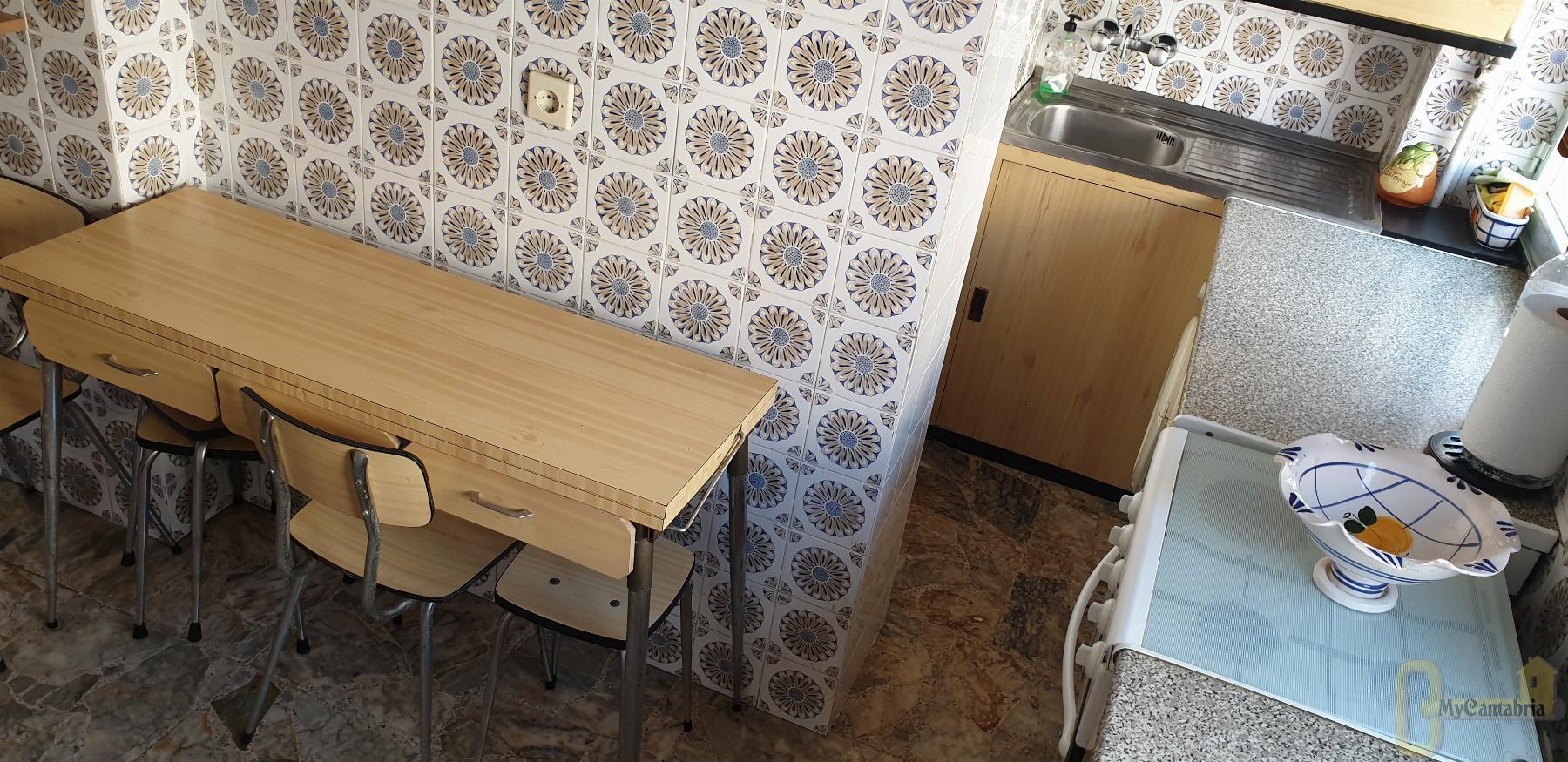 For sale of flat in Santander
