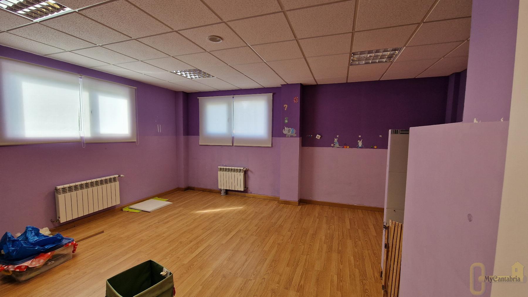 For rent of commercial in Santa María de Cayón