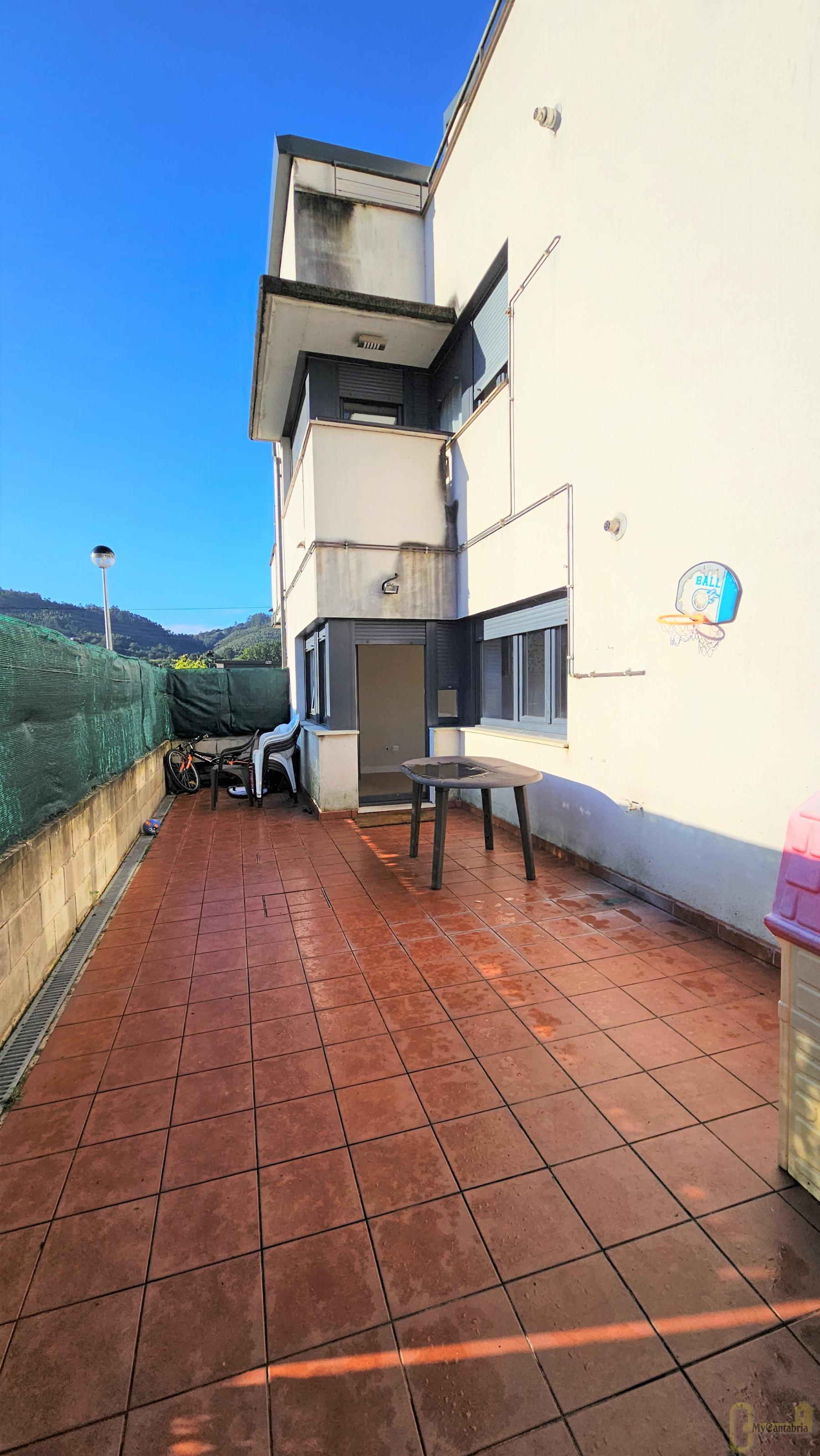 For sale of flat in Castañeda
