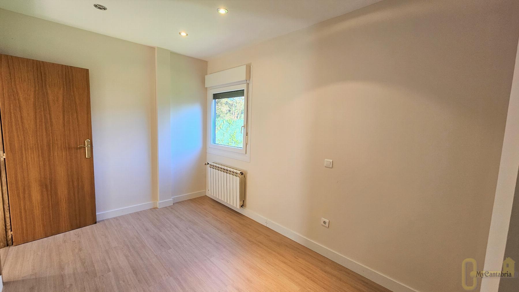 For sale of flat in Castañeda