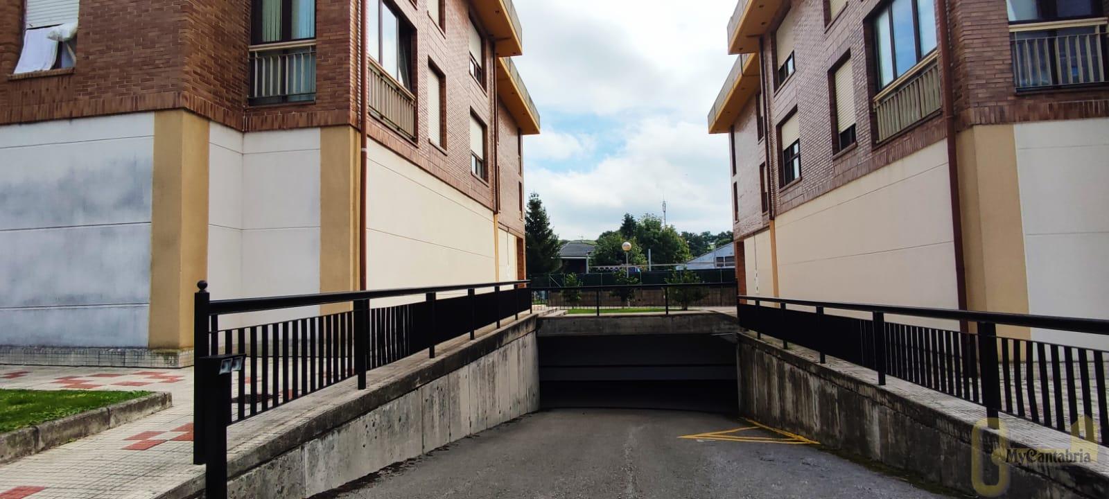For rent of garage in Santa María de Cayón