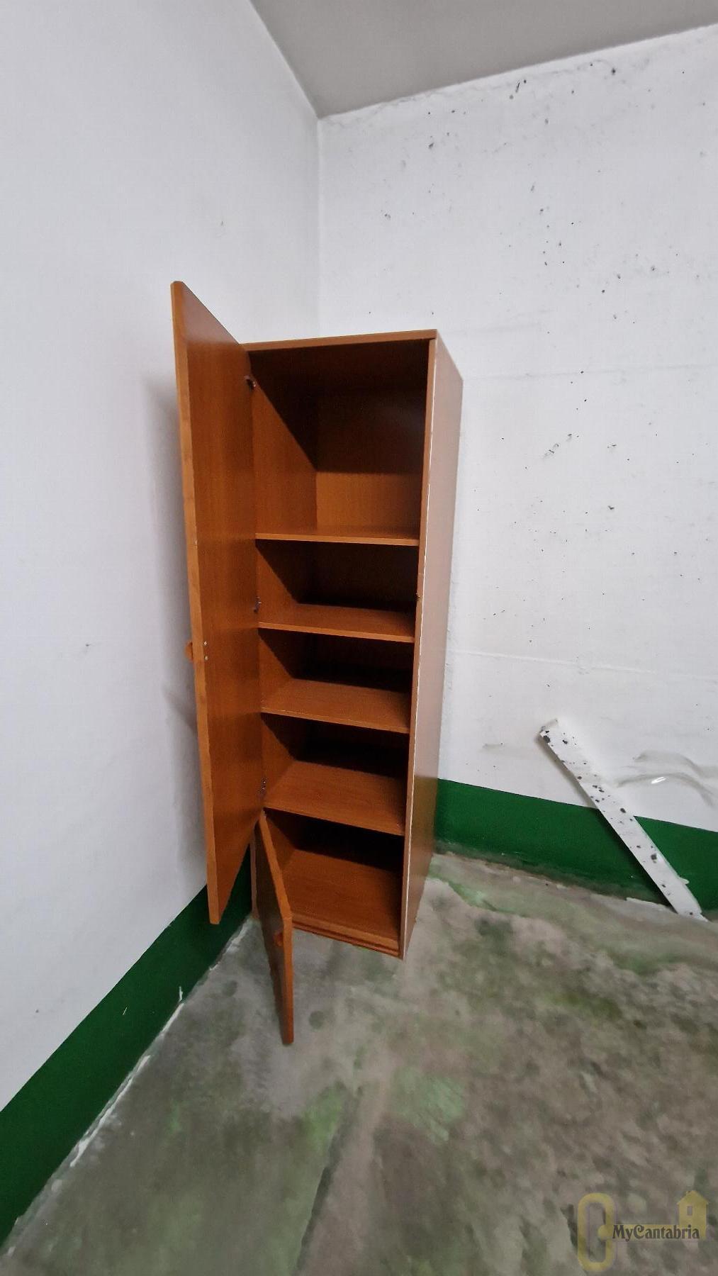 For rent of garage in Santa María de Cayón