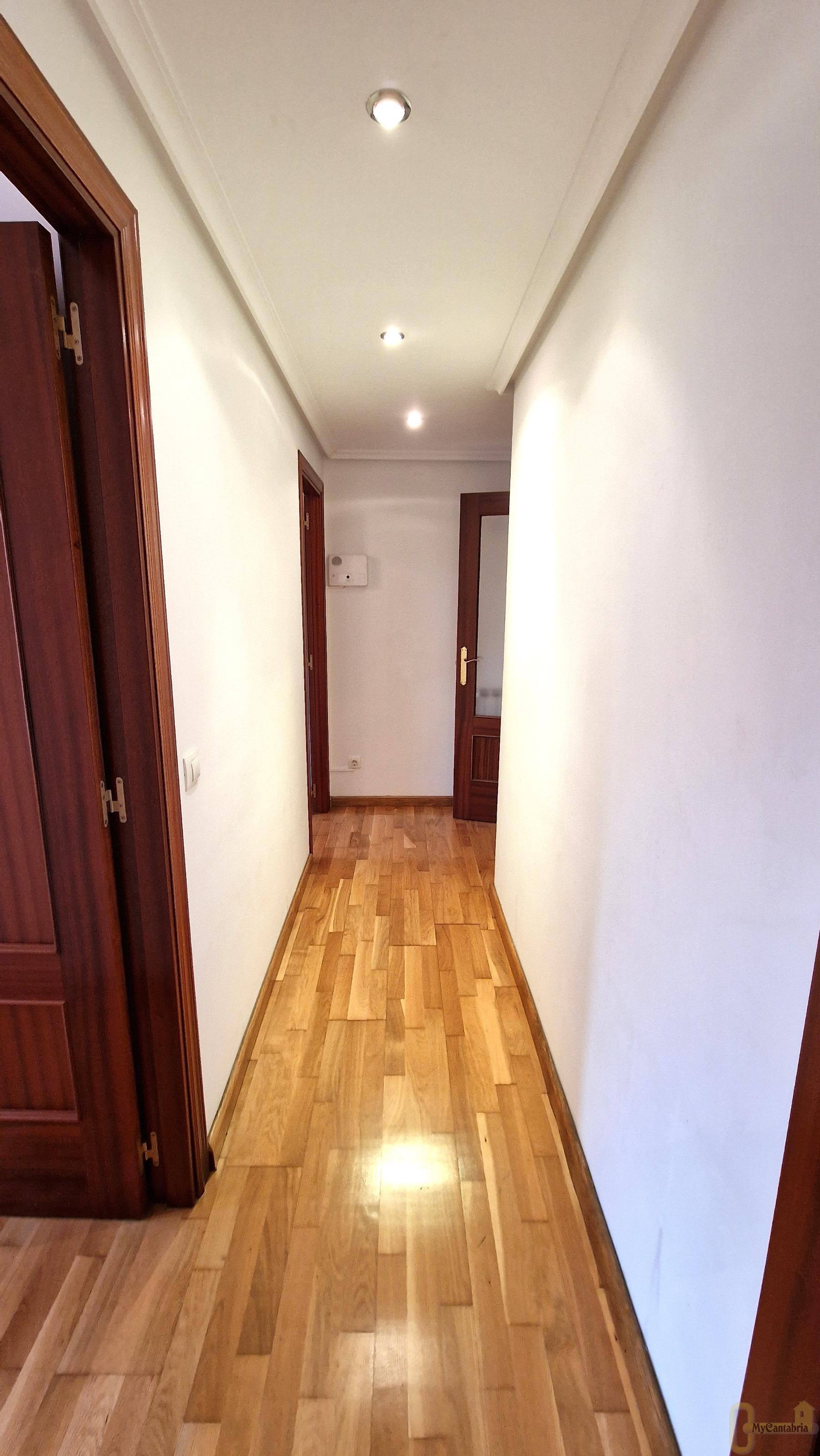 For sale of flat in Santa María de Cayón